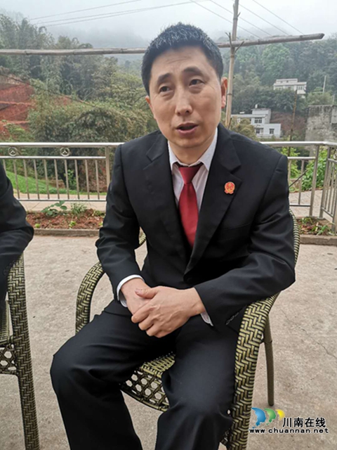 納溪區(qū)法院：鄉(xiāng)間“院壩會(huì)” 零距離助力春耕(圖5)