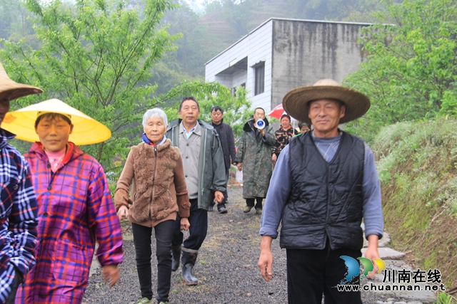 瀘縣云龍鎮(zhèn)開(kāi)展地質(zhì)災(zāi)害應(yīng)急演練