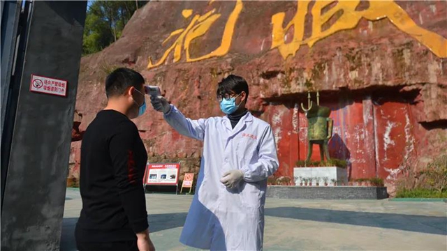 驚！記者發(fā)現(xiàn)內(nèi)江一山洞竟藏了800余噸白酒，還有……(圖4)