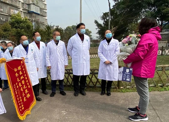 【時間軸】取消休假、去武漢、上一線······西南醫(yī)大附院這兩個月不負(fù)所托！(圖24)