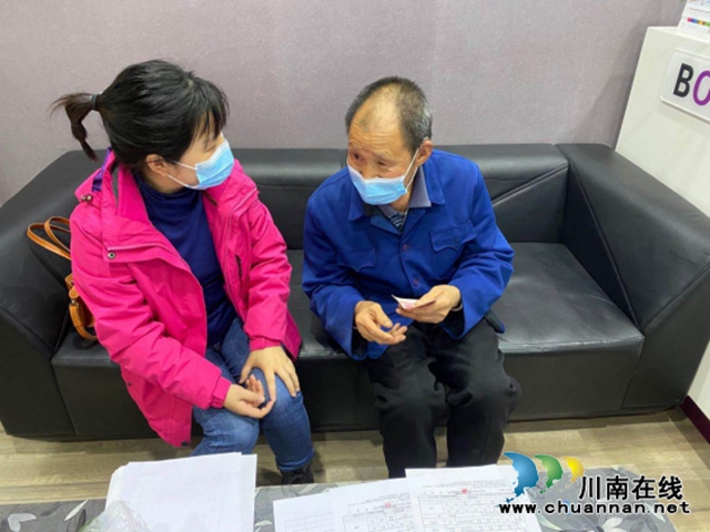 江陽區(qū)泰安街道殘聯(lián)助力殘疾人免費(fèi)安裝助聽器(圖1)