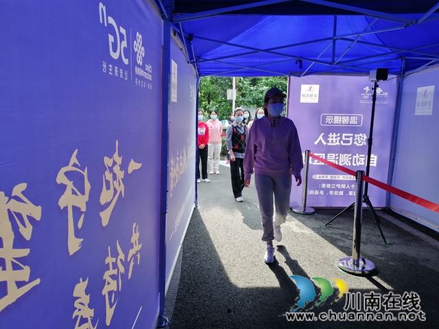 龍馬潭區(qū)玉帶河學(xué)校開展新冠肺炎疫情防控開學(xué)前演練(圖3)