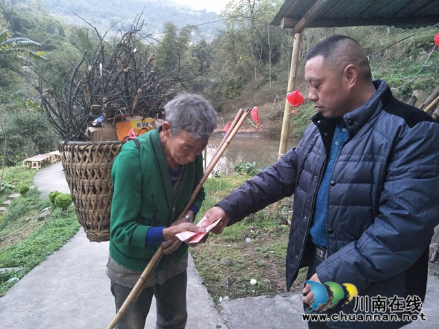 合江縣先灘鎮(zhèn)：脫貧攻堅(jiān)，人大代表在行動(dòng)(圖3)