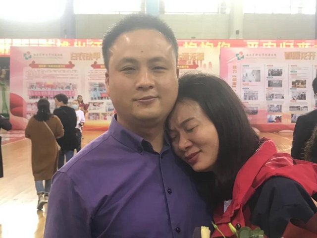 【完美收官】西南醫(yī)大附院逆行“戰(zhàn)士”首次大團(tuán)聚！(圖12)