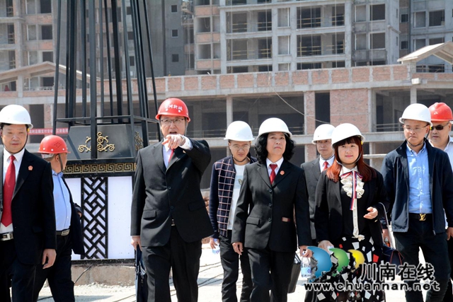 古藺縣法院院長汪小川到四川古鼎房地產(chǎn)開發(fā)有限公司調研破產(chǎn)重整推進情況(圖2)
