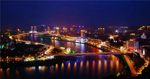 為“夜經(jīng)濟(jì)”升溫！內(nèi)江擬在甜城湖邊打造“外灘”夜市(圖2)