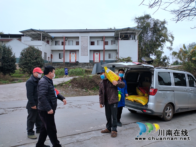 瀘縣云龍鎮(zhèn)：插秧進(jìn)行時(shí)，嫩綠換新顏　(圖4)