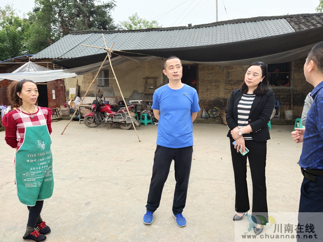 瀘縣縣委組織部到玉蟾街道考察調(diào)研集體經(jīng)濟收入情況