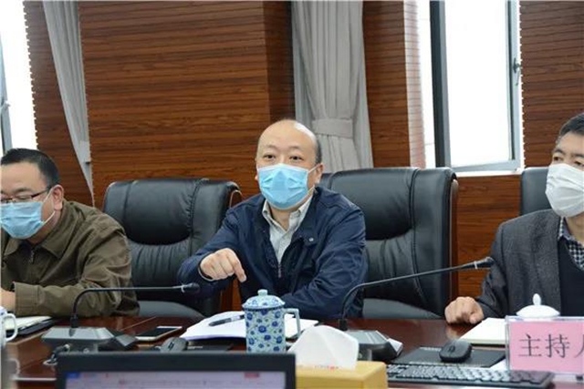 江陽法院“法官沙龍” 討論學習新民事訴訟證據(jù)規(guī)定(圖2)
