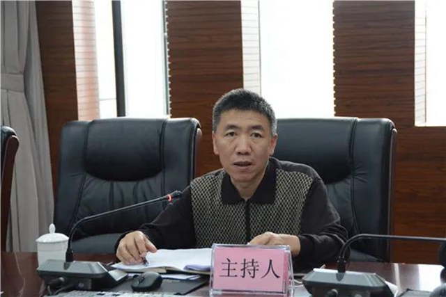 江陽法院“法官沙龍” 討論學習新民事訴訟證據(jù)規(guī)定(圖3)