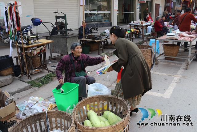 國家安全日 瀘縣百和鎮(zhèn)綜合行政執(zhí)法在行動(圖3)