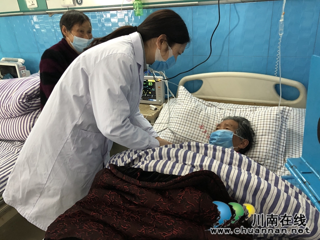 瀘州市人民醫(yī)院多學科專家到太伏鎮(zhèn)舉行義診活動