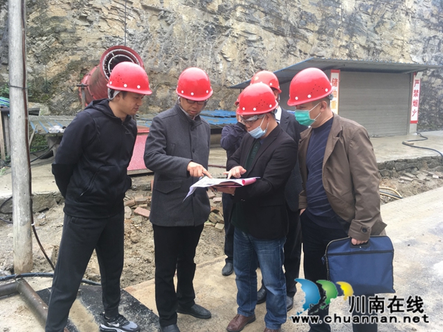 瀘州市自然資源和規(guī)劃局督導(dǎo)古藺縣露天礦山綜合整治工作(圖2)