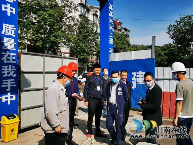 王舉松率隊(duì)到龍馬潭區(qū)紅星街道督查節(jié)前安全工作(圖2)