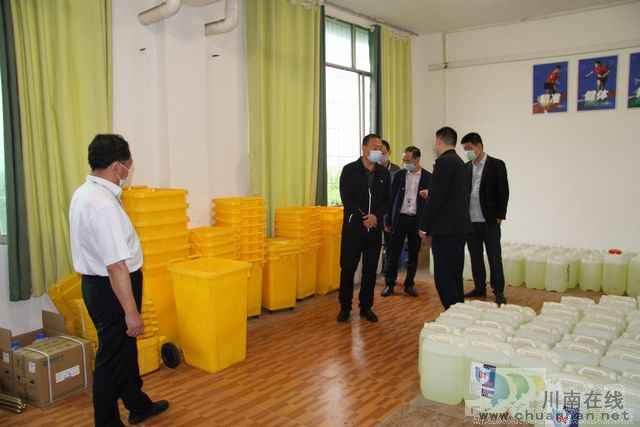 四川省教育廳開學(xué)工作督查組蒞臨四川三河職業(yè)學(xué)院開展2020年春季學(xué)生返校復(fù)課準備工作督查(圖3)