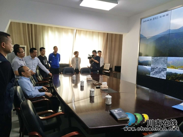 張季頫率隊開展五一節(jié)前安全生產(chǎn)檢查(圖2)