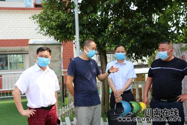 瀘縣人大常委會到潮河鎮(zhèn)督查疫情防控工作(圖2)