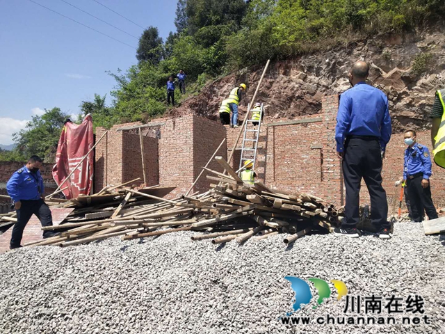 古藺縣綜合行政執(zhí)法局多舉措保障“五一”期間市容環(huán)境(圖3)