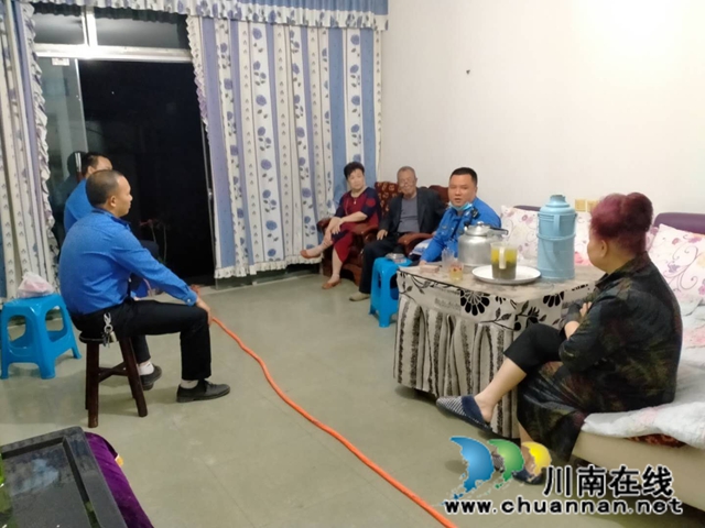 古藺縣綜合行政執(zhí)法局多舉措保障“五一”期間市容環(huán)境(圖6)