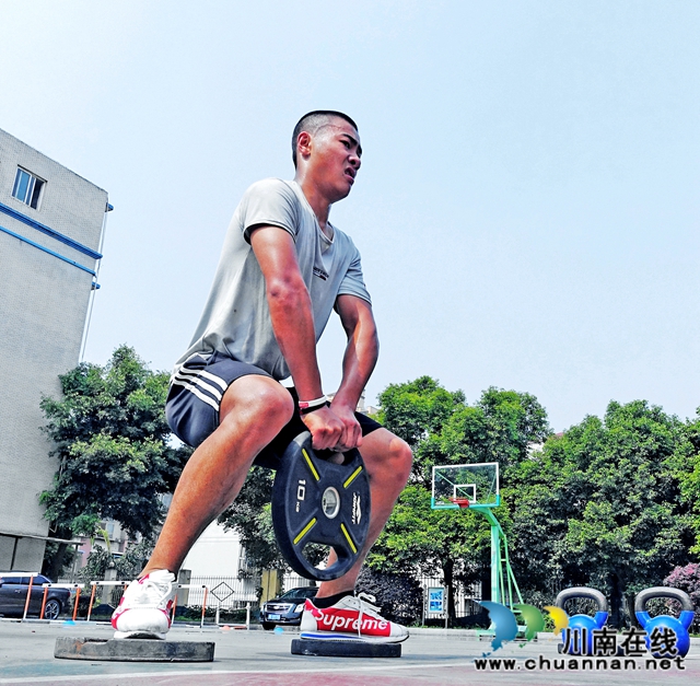 為了夢(mèng)想而奮斗！瀘州殘疾運(yùn)動(dòng)員和消防員們的勵(lì)志青春(圖6)