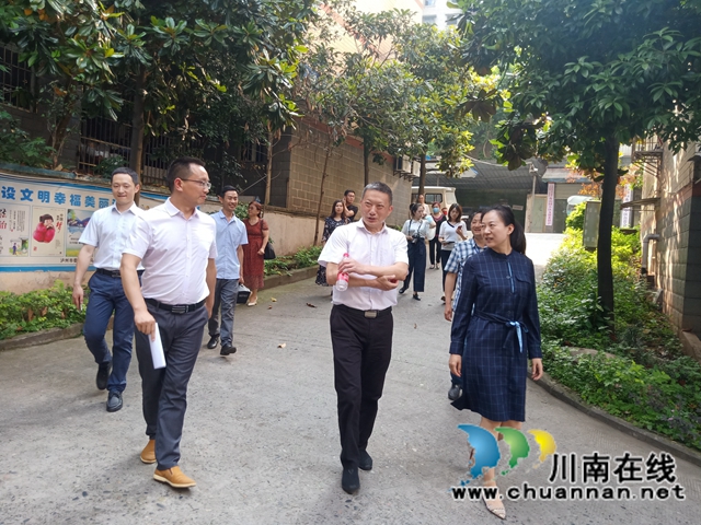冉雷波到龍馬潭區(qū)小市街道調(diào)研基層治理工作(圖2)