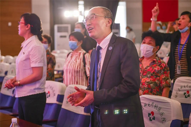 5?12國際護(hù)士節(jié)來臨  西南醫(yī)大附院表彰了這些先進(jìn)(圖11)