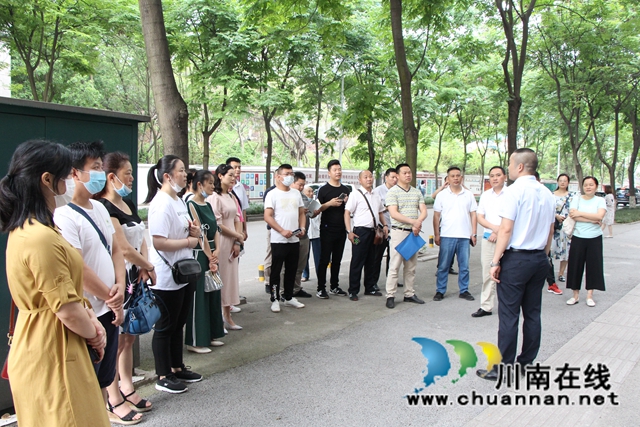 龍馬潭區(qū)創(chuàng)建全國(guó)示范型退役軍人服務(wù)站工作現(xiàn)場(chǎng)會(huì)在紅星街道召開(圖1)