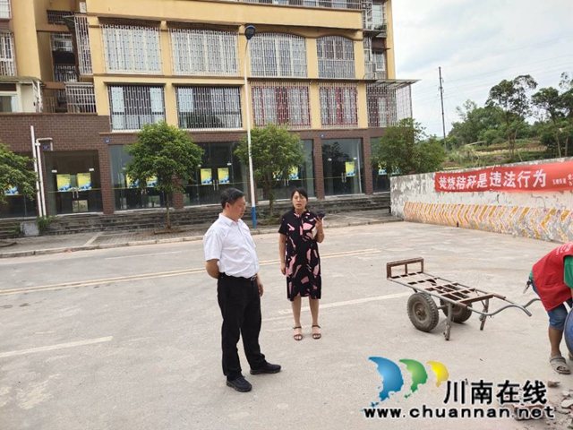 楊雙全率隊(duì)督導(dǎo)瀘縣小鹿溪河河長(zhǎng)制工作(圖5)