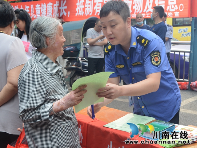 龍馬潭區(qū)小市街道開展“5.12”全國防災(zāi)減災(zāi)集中宣傳活動