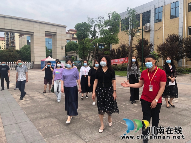 聶華偉率隊到江陽區(qū)茜草街道調研工作(圖2)