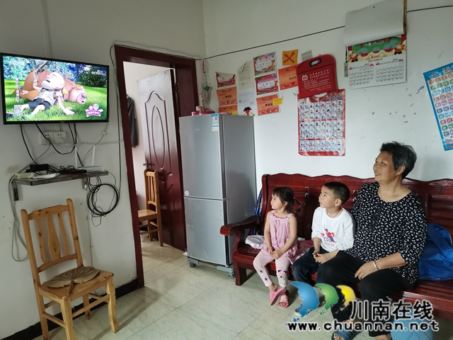 住上新房子、領(lǐng)到錢票子、過上好日子，瀘縣易地扶貧搬遷戶的幸福生活