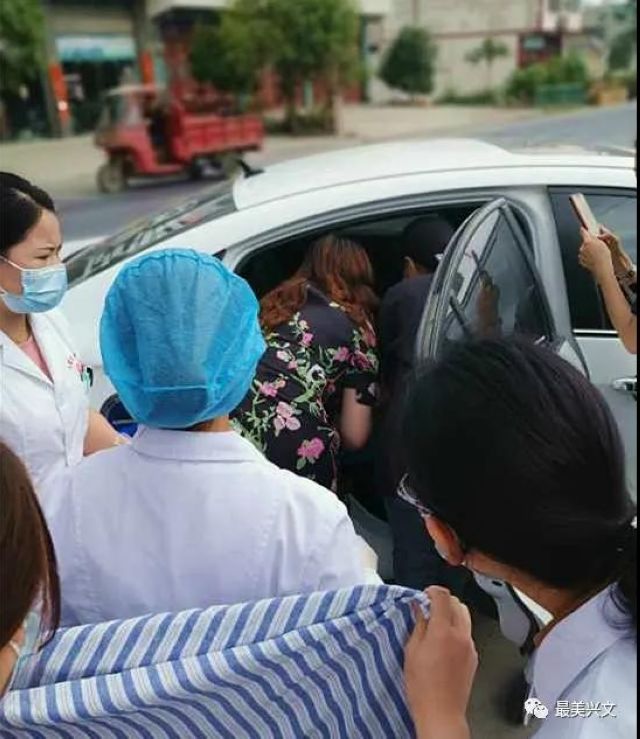 緊急！興文一孕婦在車上產(chǎn)子，嬰兒臍帶繞頸(圖4)