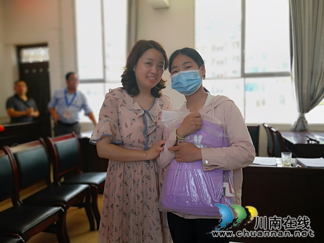 手拉手心連心，情系赤水共成長！瀘州十二中與敘永赤水鎮(zhèn)中學(xué)開展結(jié)對活動(圖12)