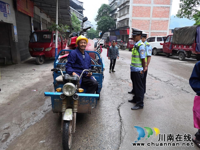 合江先灘鎮(zhèn)持續(xù)深化“兩卡、六制”三輪車管理工作