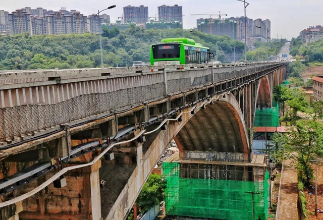 7月將全封閉！瀘州長江大橋加固、瘦身、升級(jí)……你有啥建議快來提！(圖2)