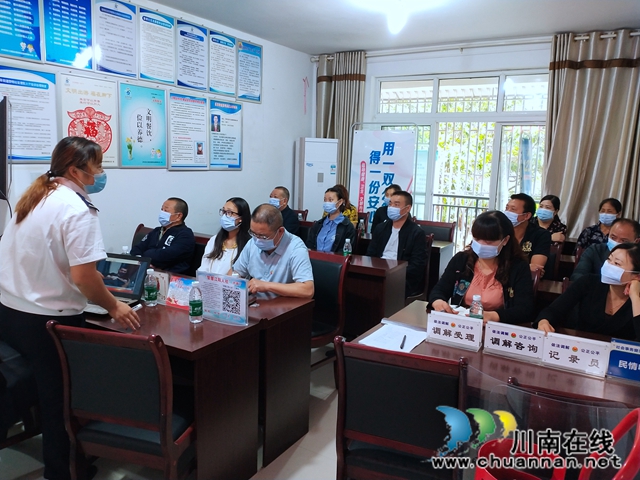 江陽區(qū)茜草街道黎明社區(qū)黨支部開展消防安全主題黨日活動(dòng)