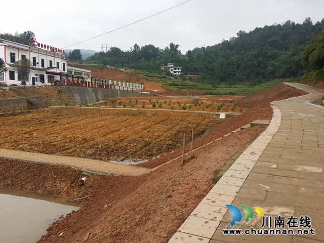 合江回洞橋村：脫貧路上奔小康，鄉(xiāng)村振興向未來