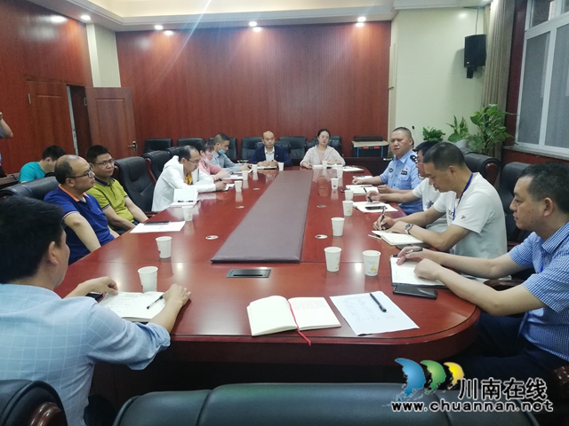 江陽區(qū)茜草街道召開校園周邊交通安全工作會(huì)議(圖2)