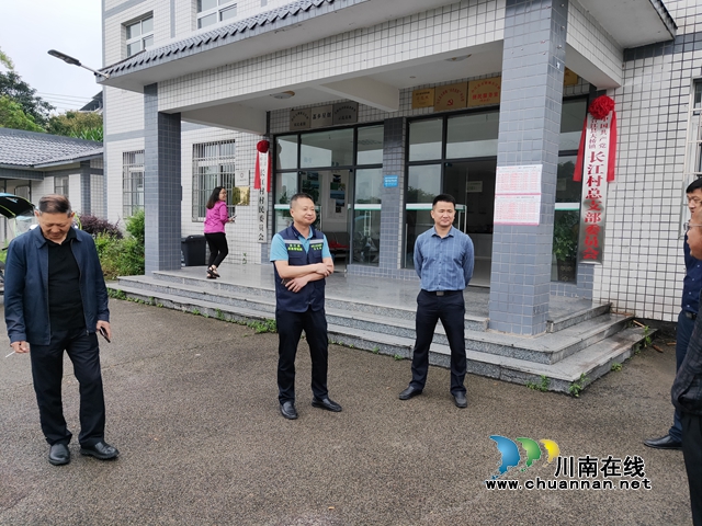 合江縣應(yīng)急管理局開展“兩會”期間安全生產(chǎn)檢查