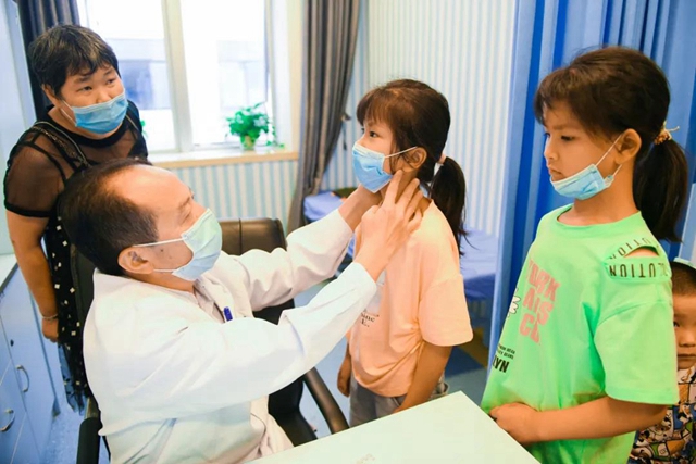 【六一相聚】17年，這7個(gè)孩子每年都回醫(yī)院“探親”(圖7)