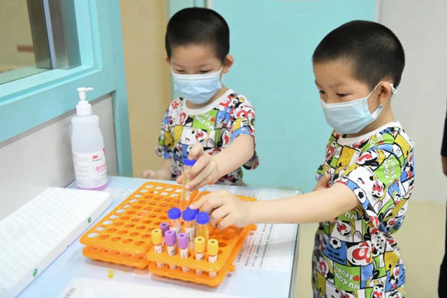 【六一相聚】17年，這7個(gè)孩子每年都回醫(yī)院“探親”(圖8)