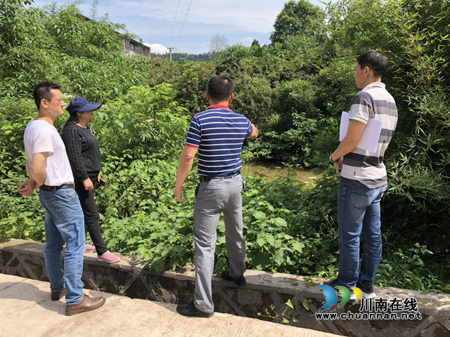 江陽(yáng)區(qū)自然資源和規(guī)劃分局開展“倒流河”巡河工作