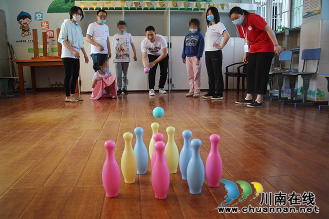 龍馬潭區(qū)特殊教育學(xué)校接受愛心捐贈(圖2)