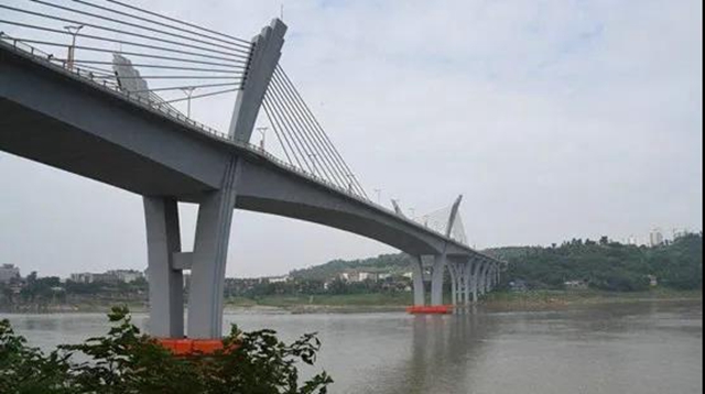 國窖大橋、忠山隧道單雙號限行；推行錯時上下班…瀘州長江大橋即將全封閉施工！來看12個你最關心的問題(圖5)
