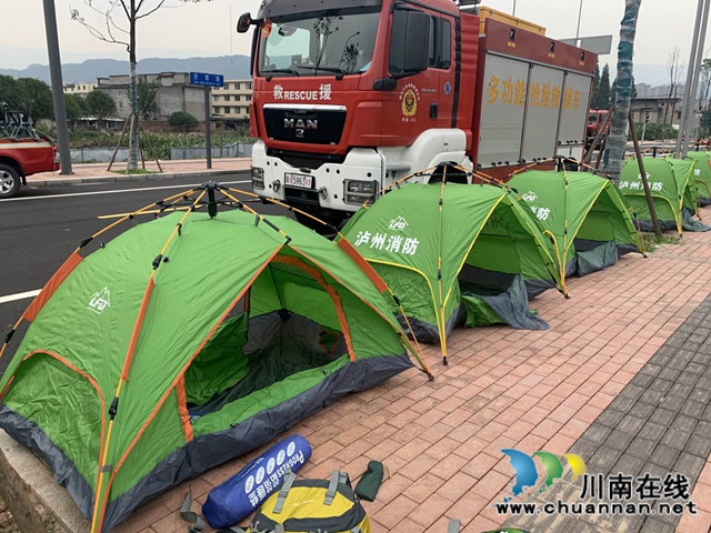 練為戰(zhàn)！瀘州消防“亮劍”地震實戰(zhàn)拉動演練現(xiàn)場(圖5)