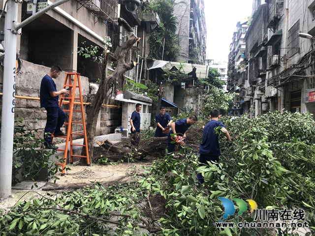 龍馬潭區(qū)小市街道：排危除險(xiǎn)，貼心為民(圖3)