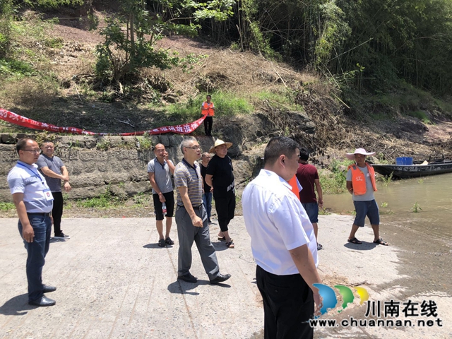合江：抓好增殖放流工作，助推水域生態(tài)建設(shè)(圖2)