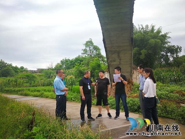 瀘州市城管執(zhí)法局調(diào)研瀘縣城鄉(xiāng)環(huán)衛(wèi)規(guī)劃工作(圖2)