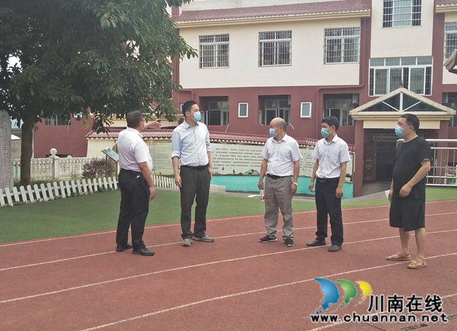 瀘縣潮河鎮(zhèn)開展學(xué)校安全綜合檢查(圖3)