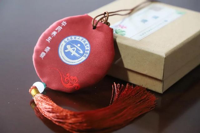 直播即將開始！男神院長VS瀘州知名主播：健康端午，福利提前送！(圖7)